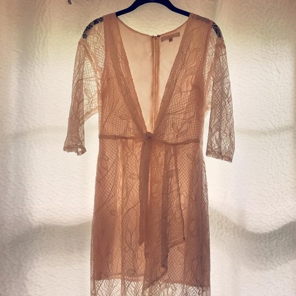 WAYF Lace Dress - Picture 3 of 4